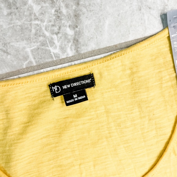 New Directions Yellow Embroidered Beaded Fringe Tank Top Size Medium - Picture 7 of 7